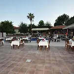 Ξενοδοχείο Majestic 3*
