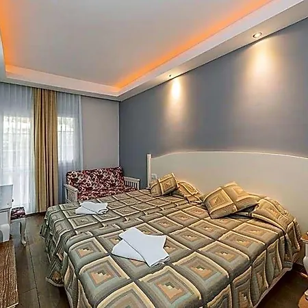 Ξενοδοχείο Majestic 3*