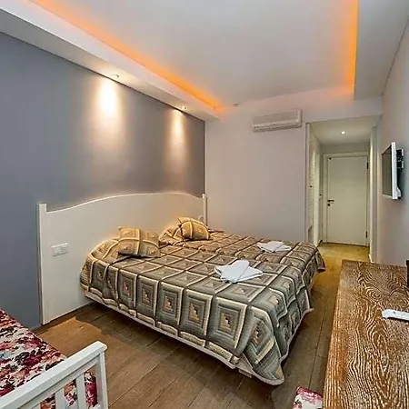 Majestic Ξενοδοχείο 3*