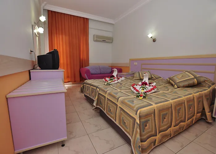 Отель Majestic 3*